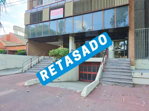 Amplísimas Oficinas con Estacionamiento Privado y Depósito en Venta