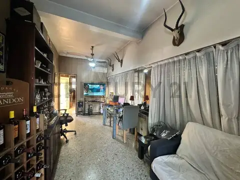 Casa en Venta en Castelar, USD 80.000
