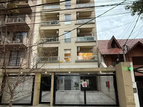 José Mármol 1500, Piso 1