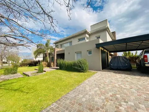 Casa en Venta de 4 dormitorios