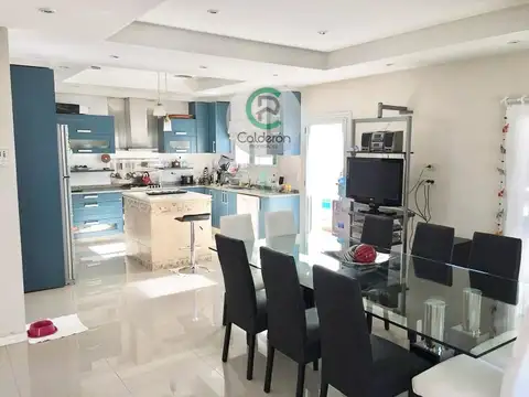 Casa en Venta en Campos De Alvarez, USD 430.000