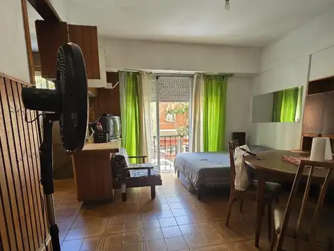 Sarmiento 2600 , Piso 1