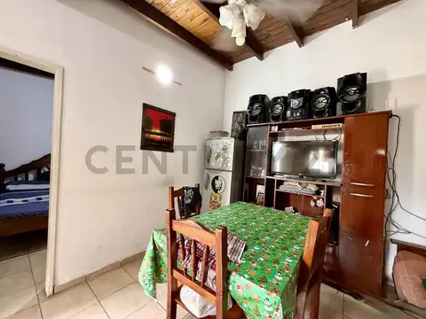 Casa 2 ambientes con 1 baño