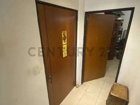 Avenida Rivadavia 10700, Piso 0