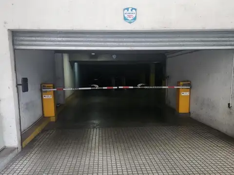 VENTA COCHERA EN ENTRE RIOS 729