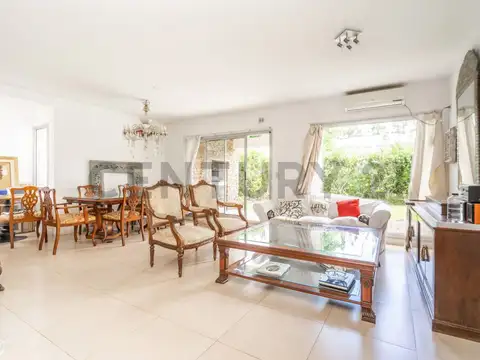 VENTA SENDERO-NORDELTA 3 AMBIENTES JARDÍN-PARRILLA-COCHERA