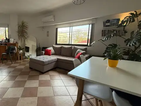 Depto Tipo Casa en Venta de 2 ambientes