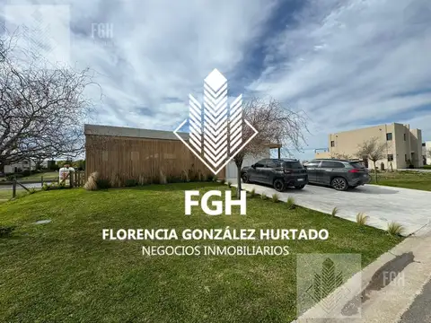 Casa en venta al Rio 4 ambientes en Naudir