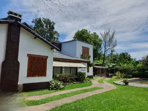 CASA EN VENTA CALLE CONSCRIPTO BERNARDI 195 ADROGUE