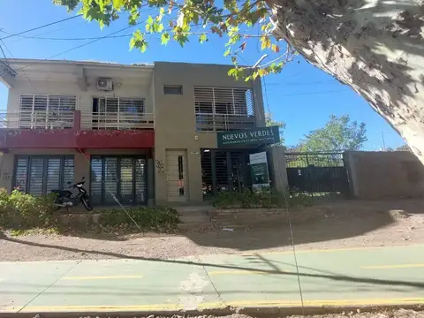 Carril San Martín Planta Alta Depto 1  al 6700