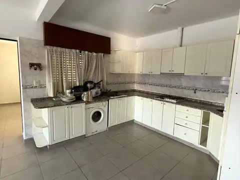 Raul Casariego Esquina César Carrizo