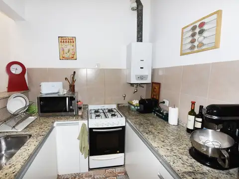 Casa 5 ambientes con 3 baños