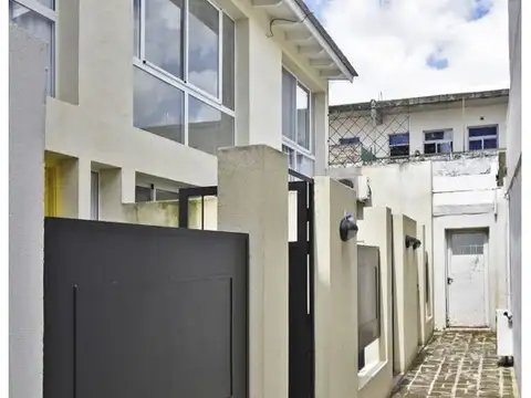 Depto Tipo Casa en Alquiler de 2 ambientes