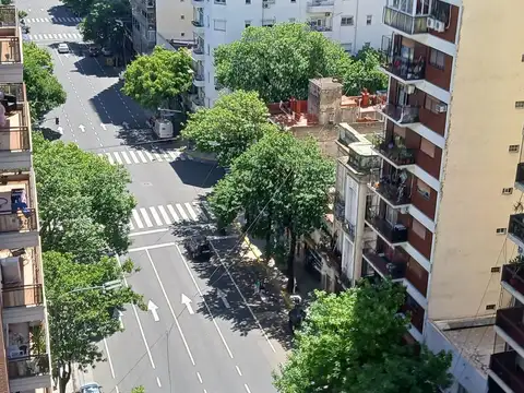 4 ambientes frente Balcon 2 baños!