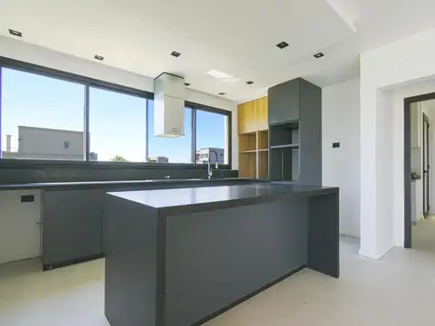 Casa en Venta con 6 cocheras