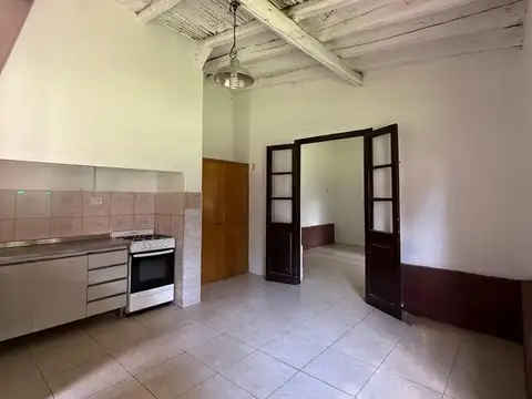 OPENHOUSE alquila hermosa casa en zona de bodegas, Chacras de Coria