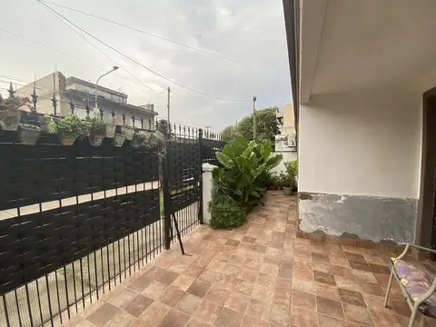Depto Tipo Casa en Venta en Villa Sarmiento, USD 70.000
