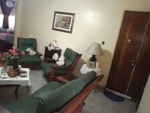 Depto Tipo Casa en Venta de 5 ambientes