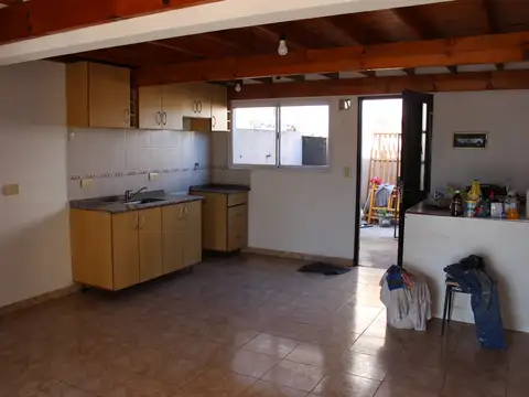 Departamento 9 ambientes con 5 baños