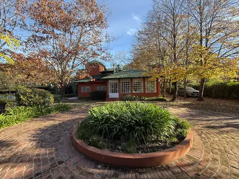 Casa en venta en Barrio Parque La Verdad - Lote de 3005m² - Exaltación de la Cruz