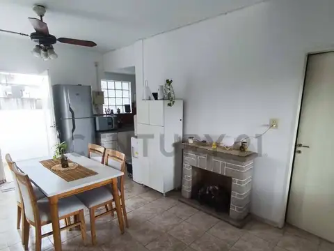 venta departamento de 2 ambientes con terraza propia en moron centro