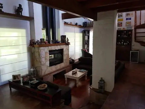 Casa en Alquiler de 3 dormitorios