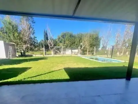 Casa 3 ambientes con 2 baños