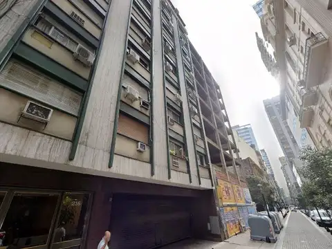 Maipú e/ Teniente General Juan Domingo Perón y Sarmiento