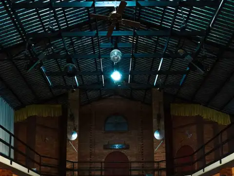 Casa en Venta con 10 cocheras