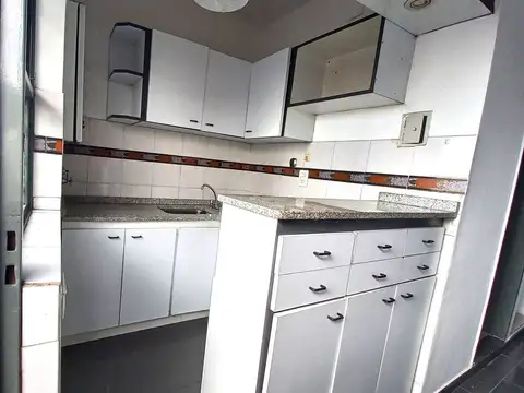 Bartolomé Mitre 100