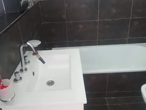 Departamento en Alquiler en Villa Luzuriaga, $ 550.000