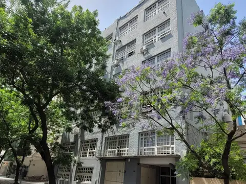 Oficina 4 ambientes con 1 baño