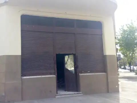 Manuel R Trelles 2400