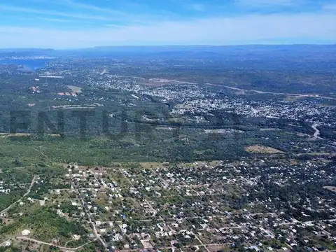 TERRENO COSQUIN DE  438 M2 A SOLO 5 MINIUTOS PLAZA PROSPERO MOLINA
