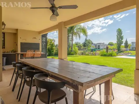 Casa en Alquiler Temporal en Villanueva, USD 5.500