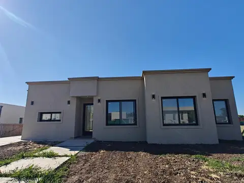 Casa en venta en Pilar del Este Santa Elisa