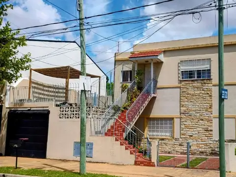 Ministro Ramón Carrillo 400, Piso 1