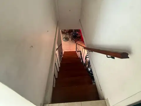 Depto Tipo Casa en Venta 50 años