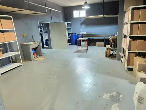 Galpon en Venta en Villa Lynch, USD 490.000