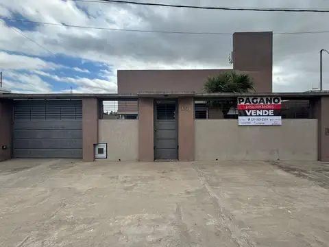 Casa en venta - Arana