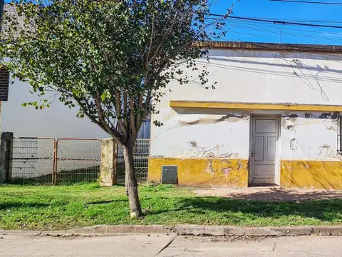 VENTA CASA CON GRAN TERRENO - SAN CARLOS CENTRO
