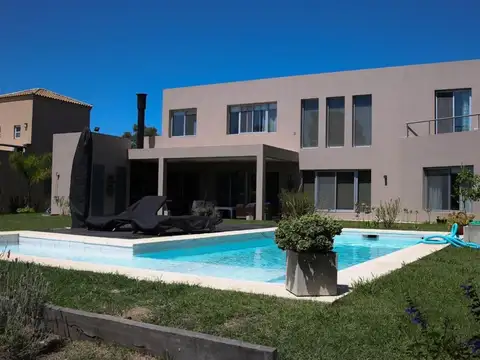 Camino Bancalari 7600