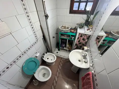 CASA EN VENTA 5 AMBIENTES - JOSE LEON SUAREZ