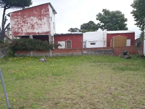 DOS DEPTOS. TIPO CASA .Y LOTE