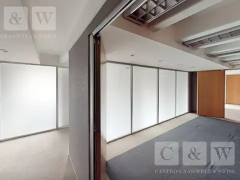 Oficina en Alquiler con 5 cocheras