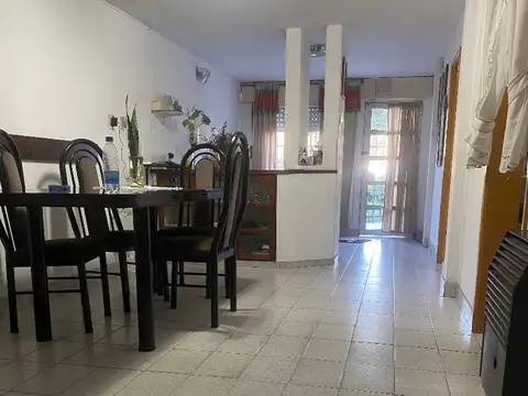 Casa en Venta en Capitan Bermudez, USD 115.000