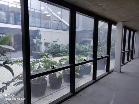 Venta    Edificio Comercial en Microcentro a estrenar