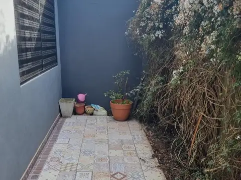 Depto Tipo Casa en Venta de 3 ambientes