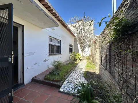 Casa 5 ambientes con 1 baño