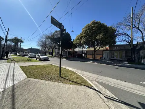 Casa de pasillo 3 dormitorios zona sur patio y terraza libre posibilidad ampliacion